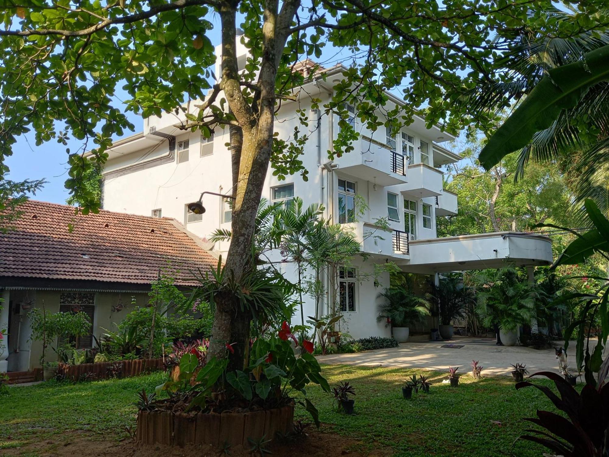 Nooit Gedacht Holiday Resort Unawatuna Exterior photo